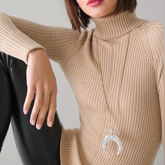 WHBM CRYSTAL CRESCENT PENDANT NECKLACE - Picture 1 of 2